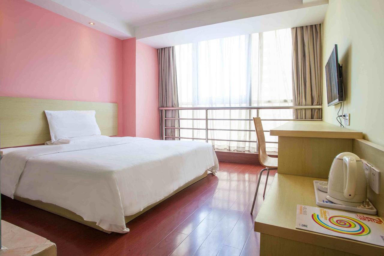 7Days Inn Wuhan Fujiapo Meiyuan Community Metro Station מראה חיצוני תמונה