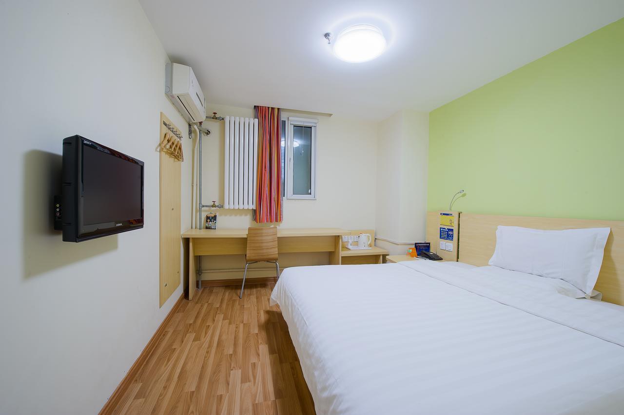 7Days Inn Wuhan Fujiapo Meiyuan Community Metro Station מראה חיצוני תמונה