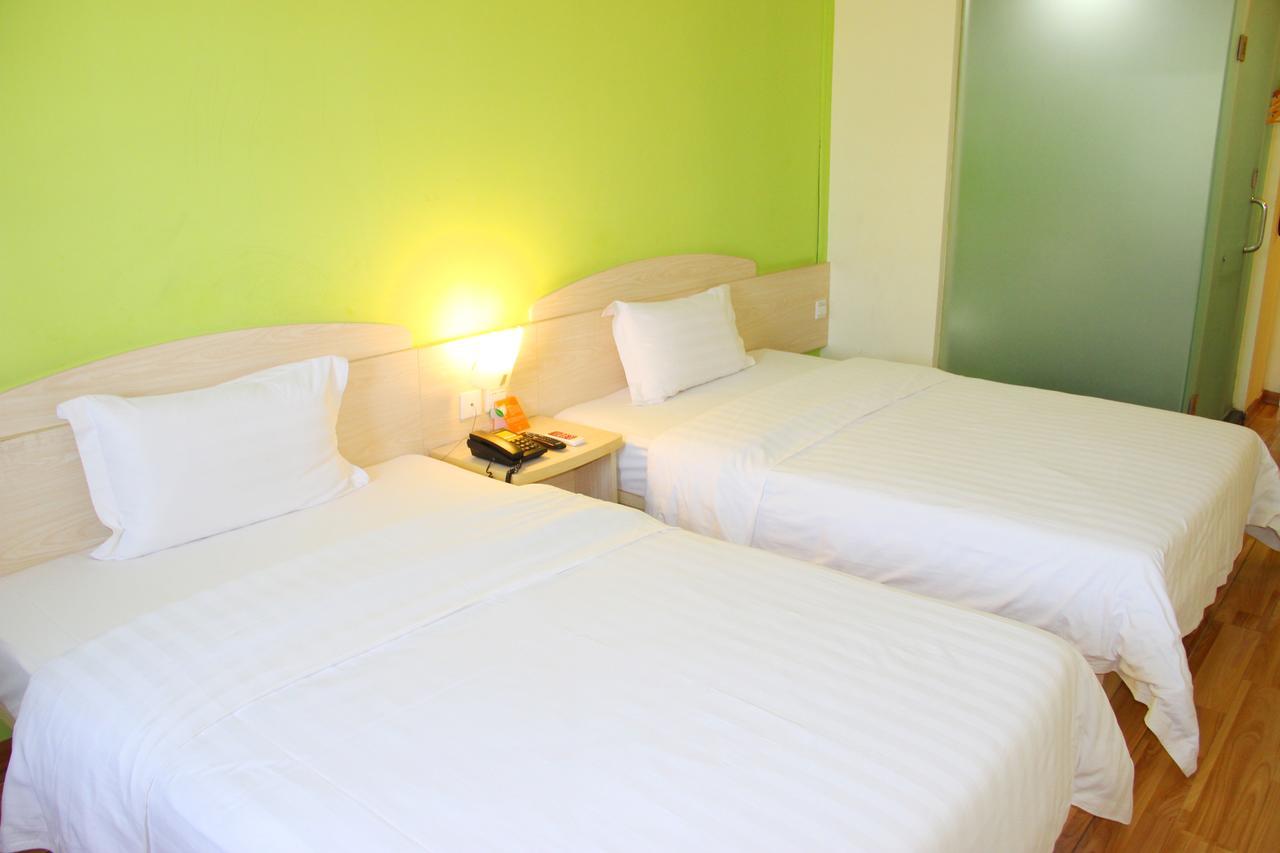 7Days Inn Wuhan Fujiapo Meiyuan Community Metro Station מראה חיצוני תמונה